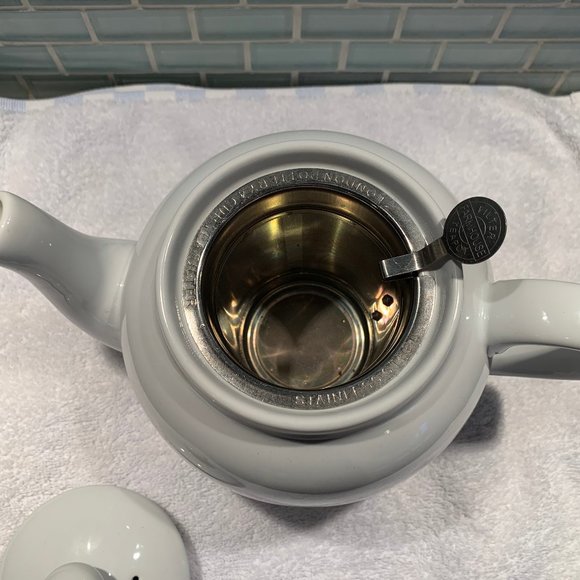 Teapot - Picture 2 of 3